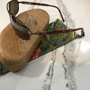 Maui Jim Aviator sunglasses